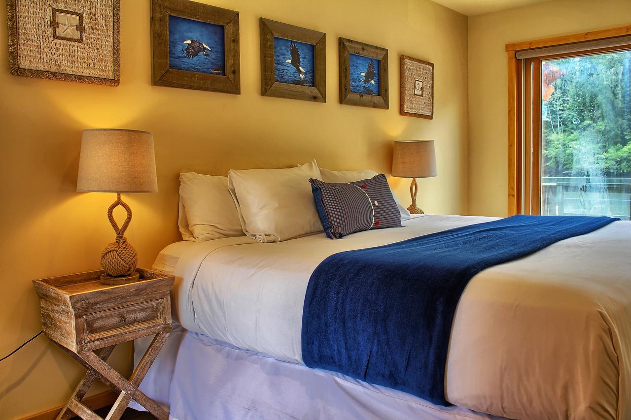 Wild Renfrew Seaside Cottages Port Renfrew Bagian luar foto