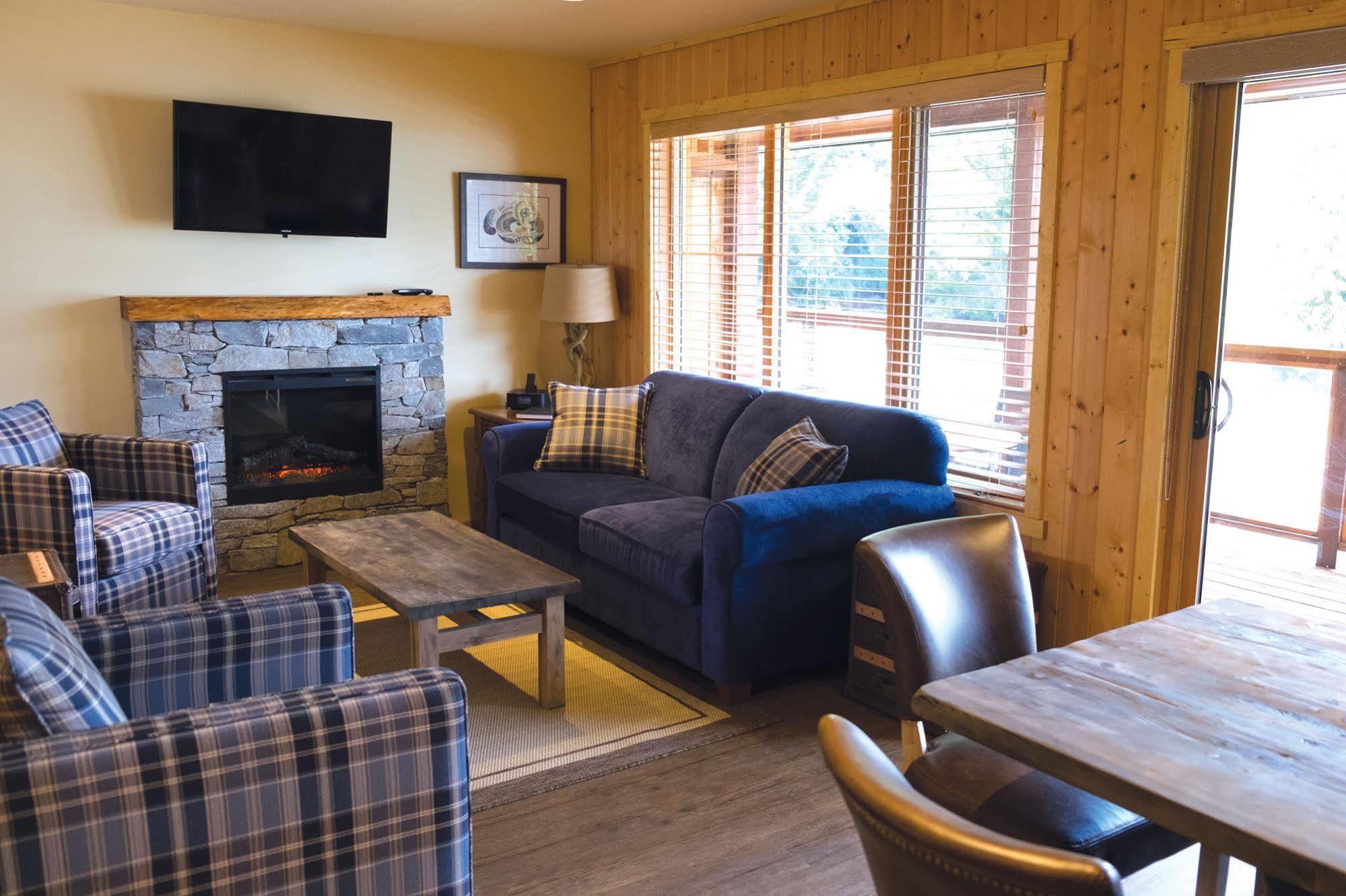 Wild Renfrew Seaside Cottages Port Renfrew Bagian luar foto