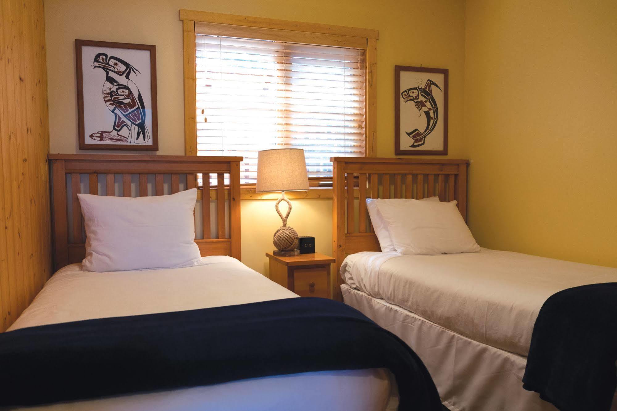 Wild Renfrew Seaside Cottages Port Renfrew Bagian luar foto